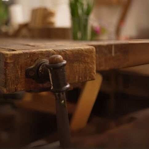 Detail einer alten Werkbank